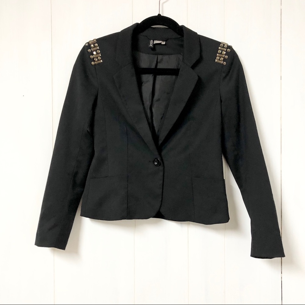 Divided Rhinestone Embellished Shoulder Blazer